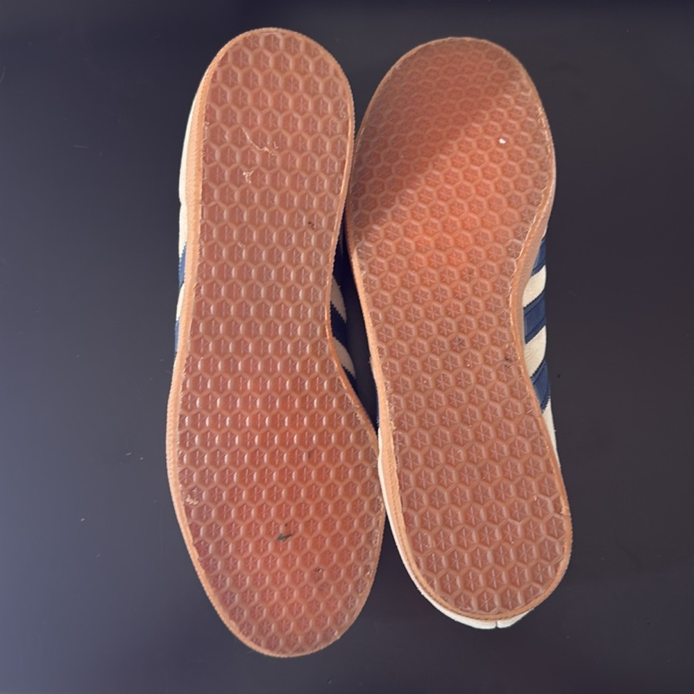 Adidas Cream and Navy Classic Sneakers - Picture 12 of 13